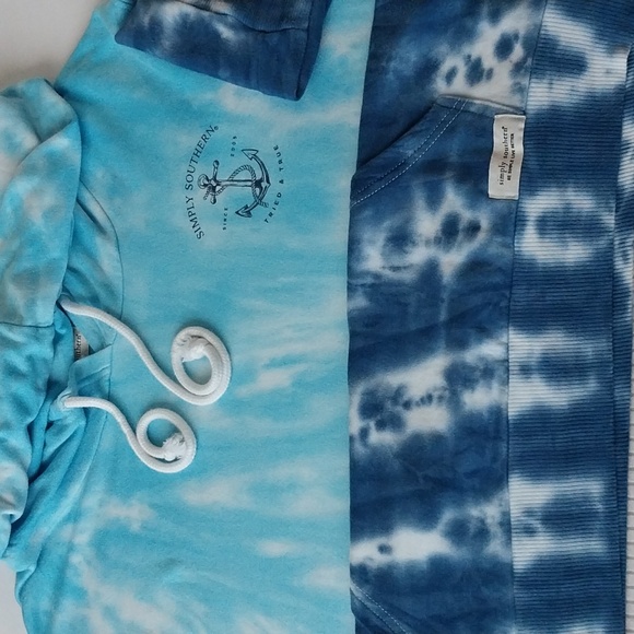 SIMPLY SOUTHERN HOODIE Super Soft Blue Tie Dyed - Picture 3 of 5
